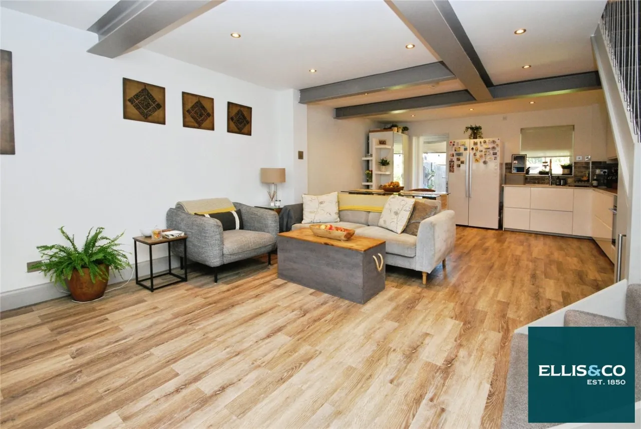 Compton Close, Golders Green, NW11, photo 13