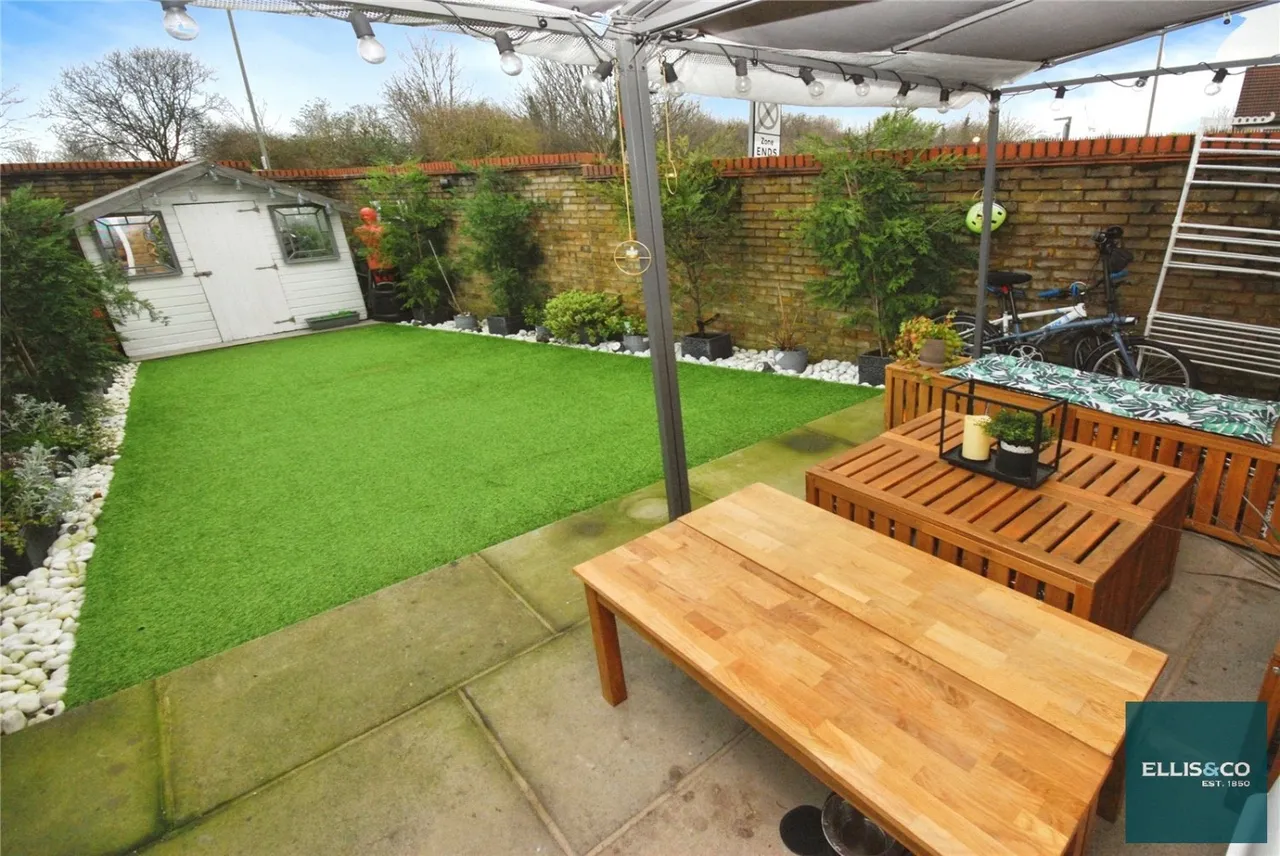 Compton Close, Golders Green, NW11, photo 8