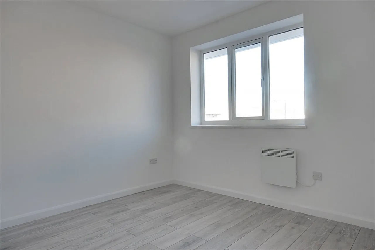 Crown Road, Enfield, photo 3