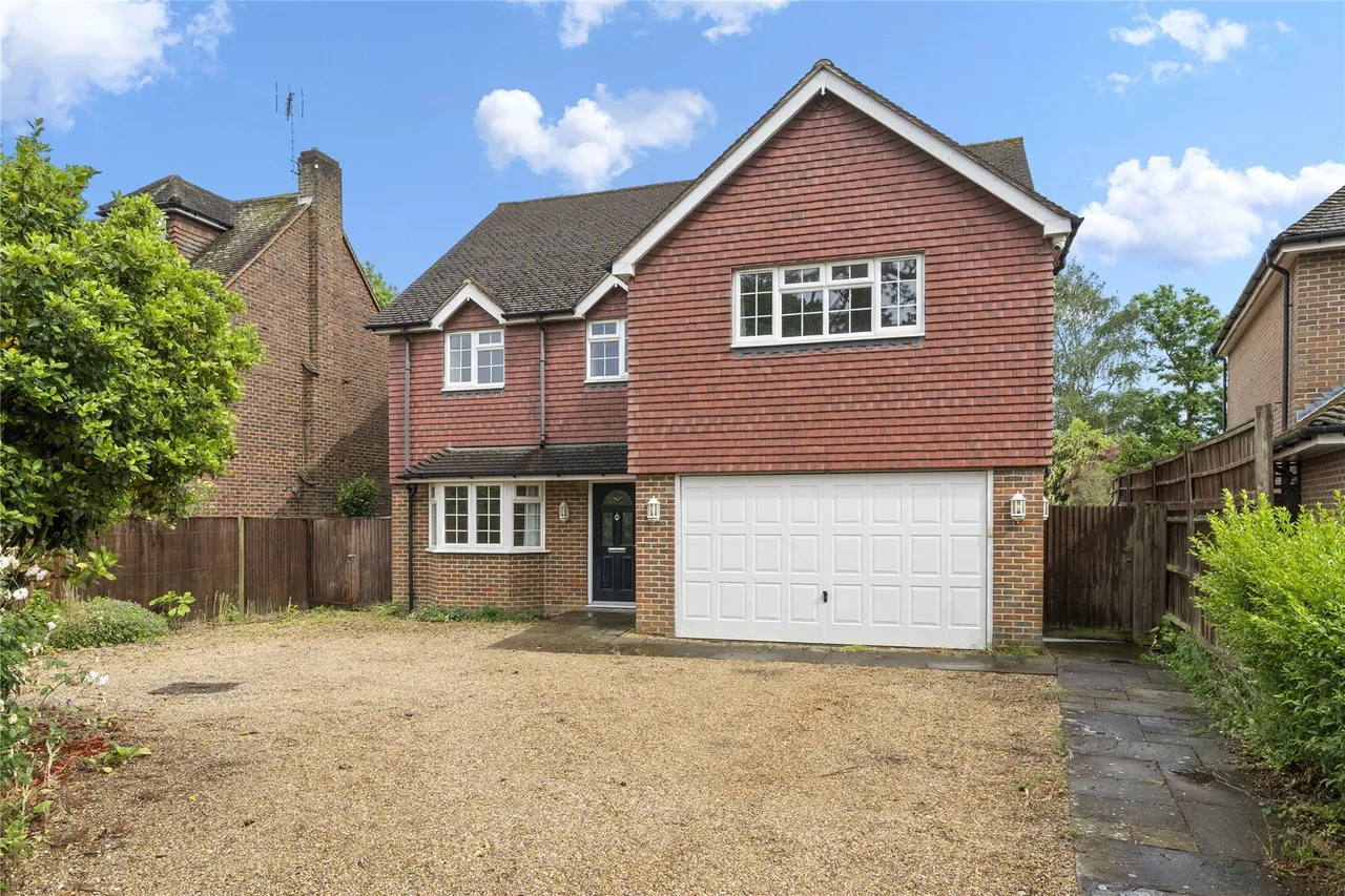 Midway, Walton-on-Thames, Surrey, KT12, photo 27