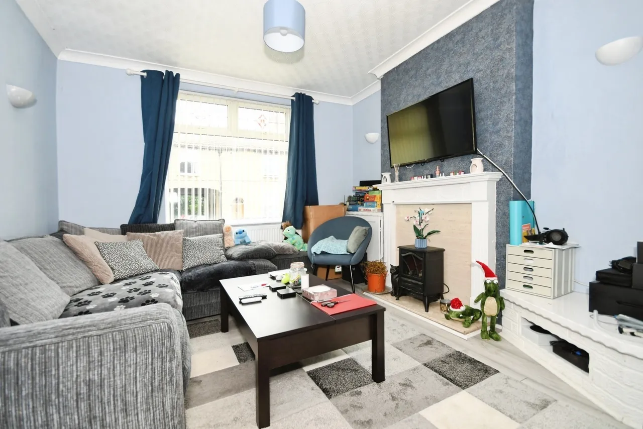 Albert Street, Mansfield Woodhouse, Mansfield, Nottinghamshire, NG19, photo 2