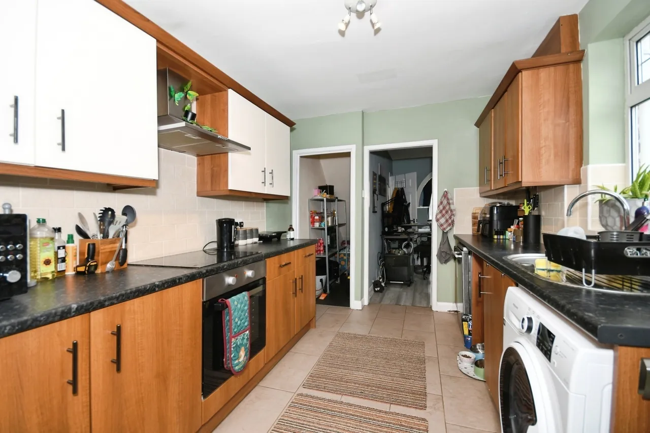 Albert Street, Mansfield Woodhouse, Mansfield, Nottinghamshire, NG19, photo 6