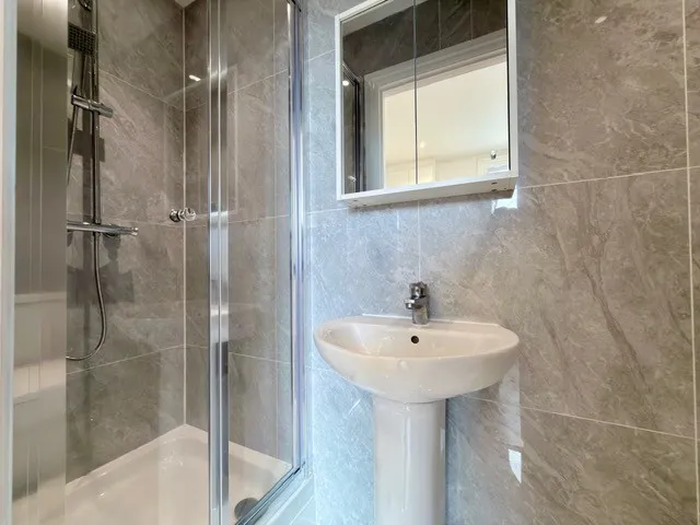Gambole Road, SW17, photo 12