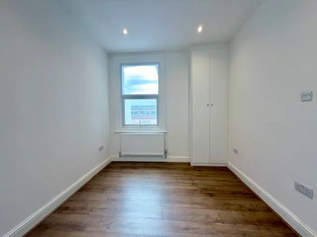 Gambole Road, SW17, photo 10