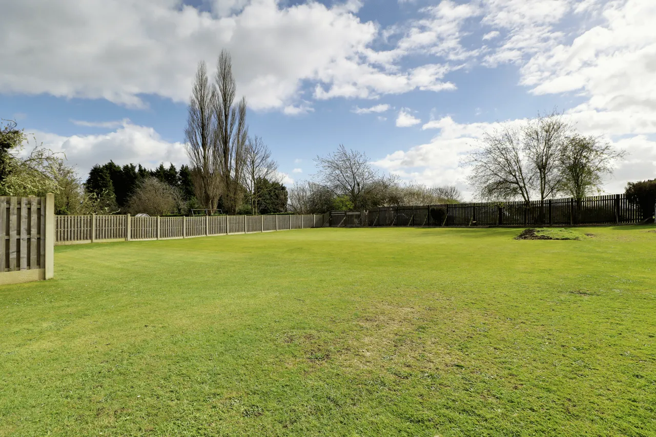 Hill Crest West Halton Lane, Alkborough, DN15, photo 29