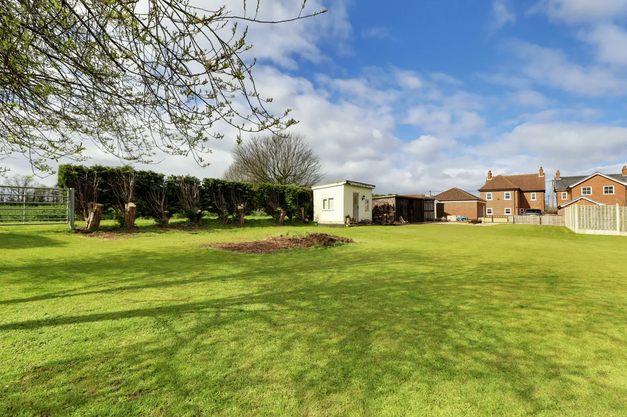 Hill Crest West Halton Lane, Alkborough, DN15, photo 31
