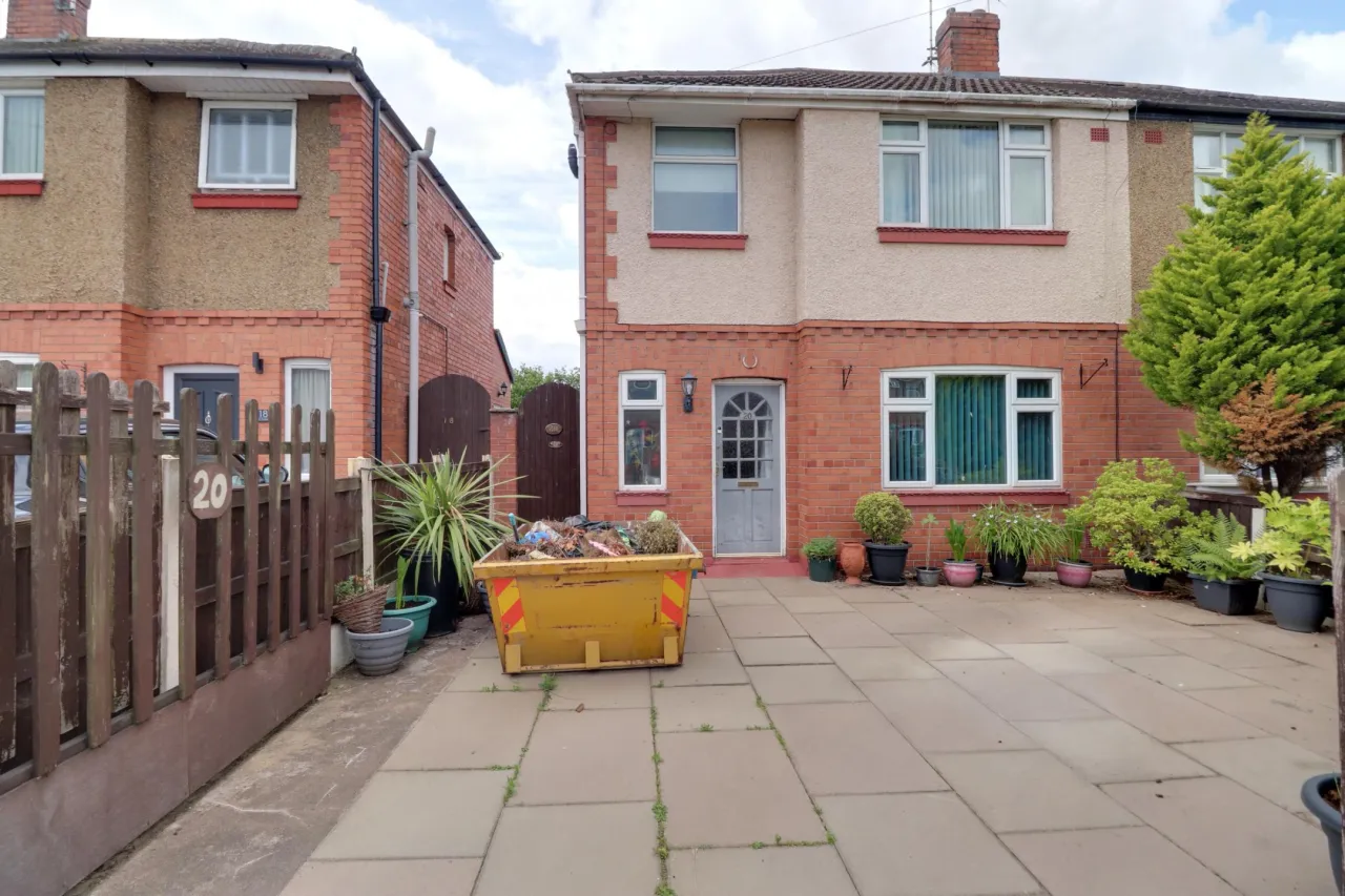 3 bed property for sale, Albion Street, Crewe