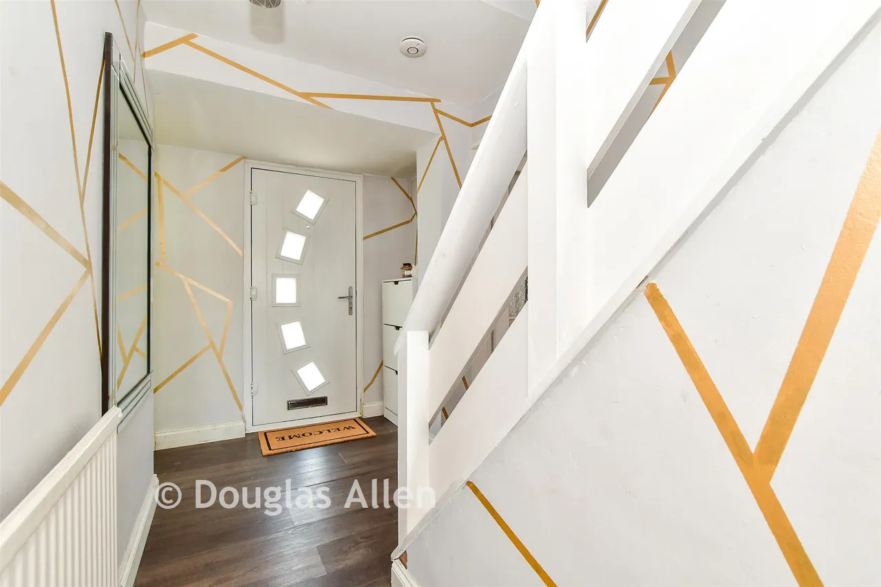 Devonshire Road, Basildon, SS15, photo 6