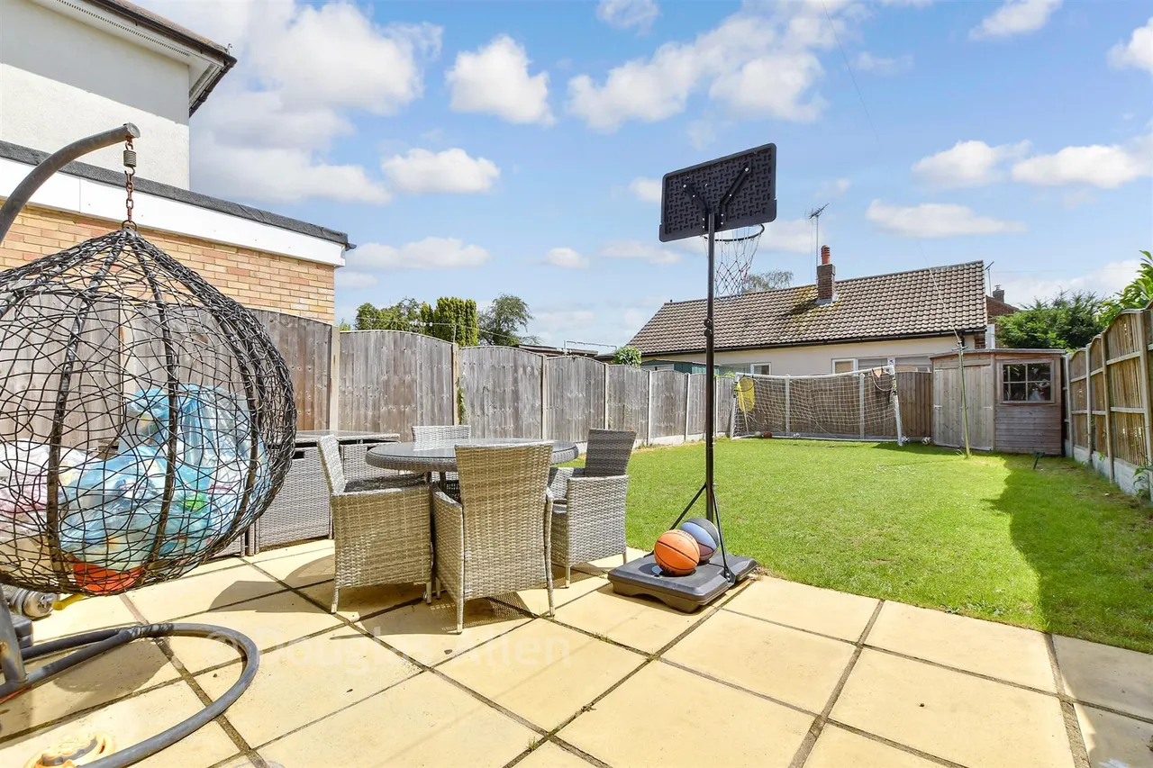 Devonshire Road, Basildon, SS15, photo 4