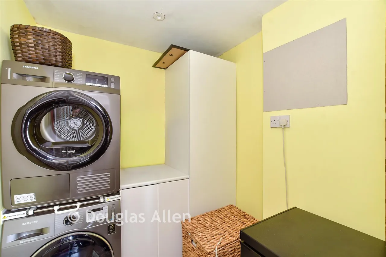 Devonshire Road, Basildon, SS15, photo 5