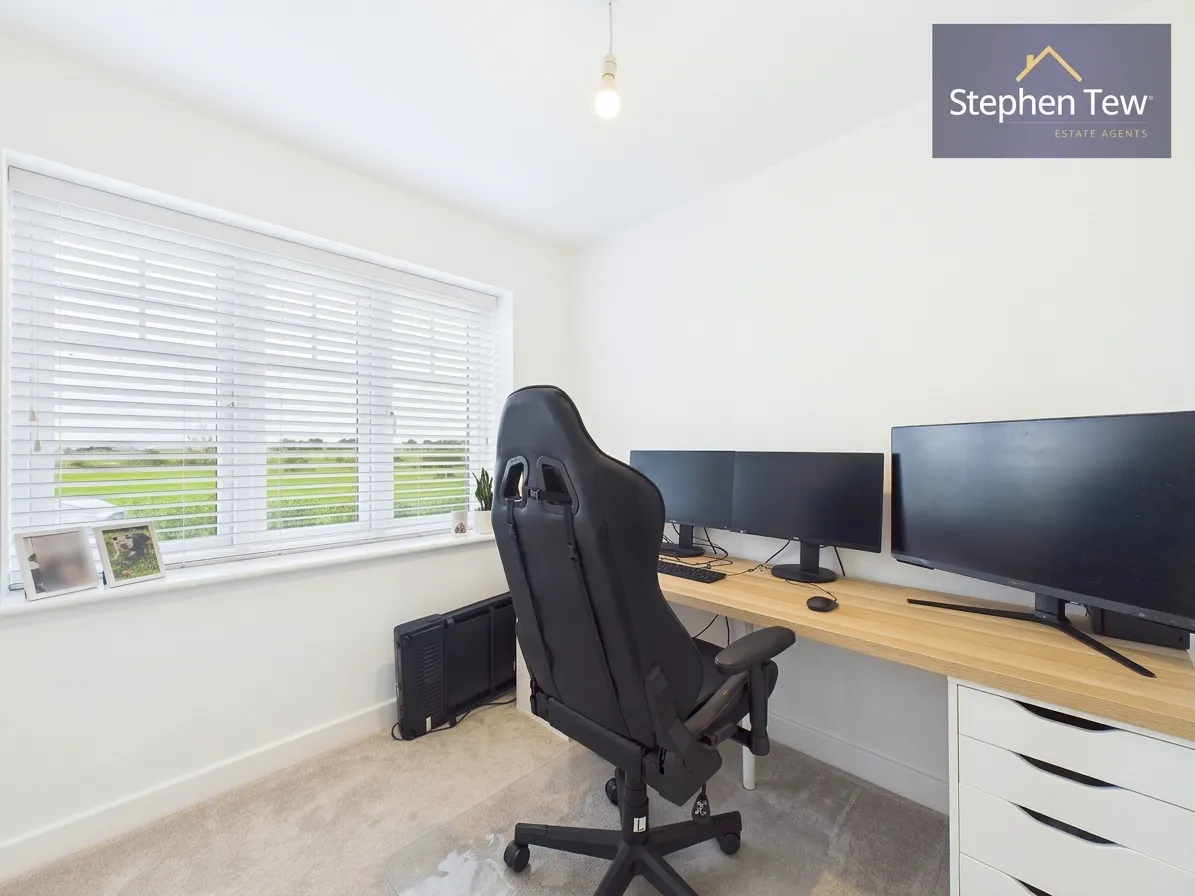 Amethyst Drive, Poulton-Le-Fylde, FY6, photo 8