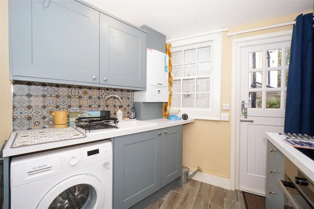Castle Hill Road, Hastings, photo 13