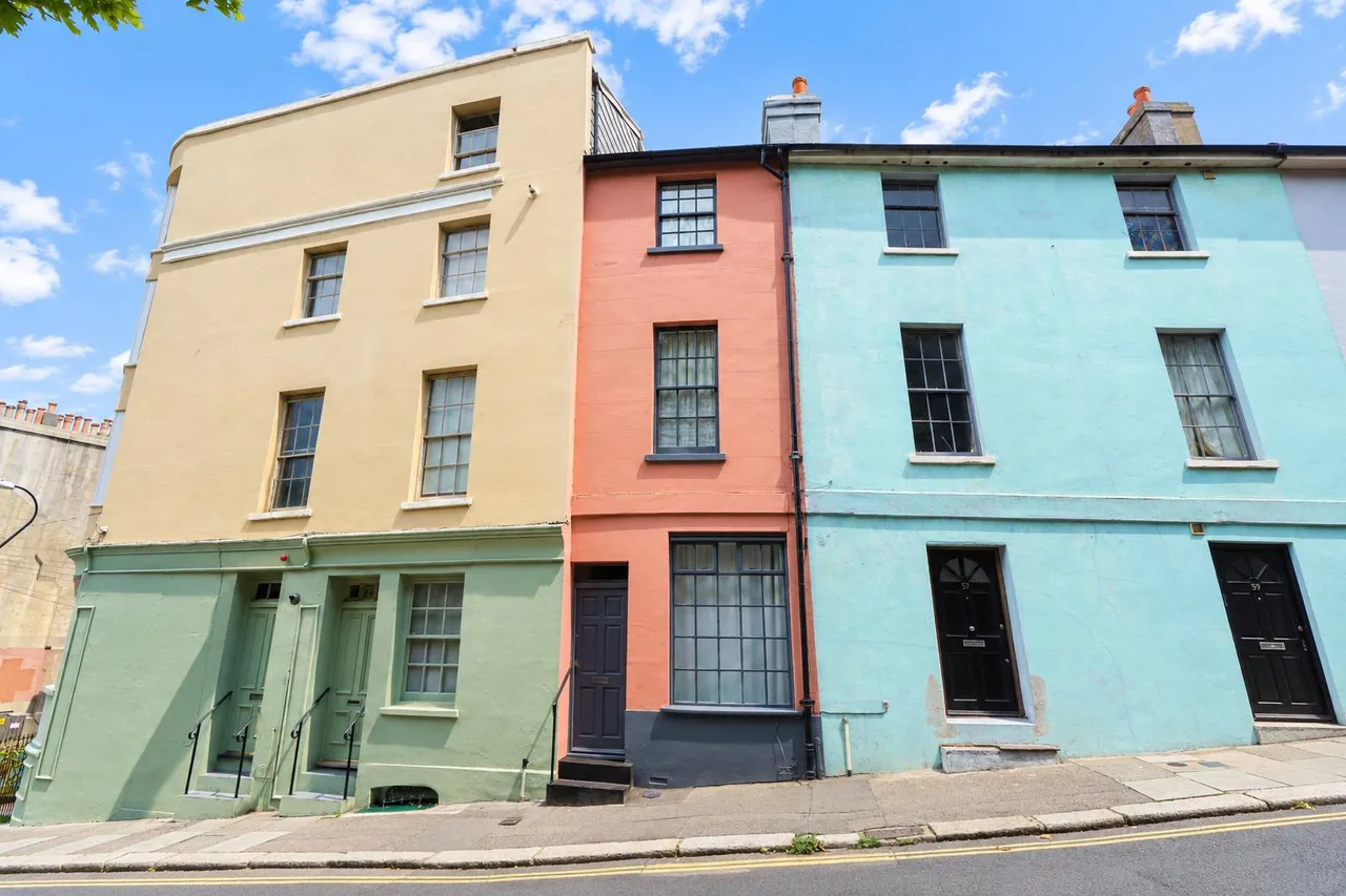 3 bed house for sale, Castle Hill Road, Hastings
