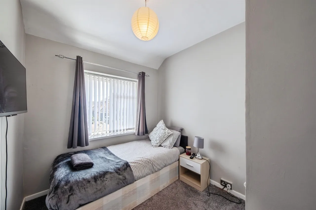 Ralph Road, Shirley, B90, photo 23