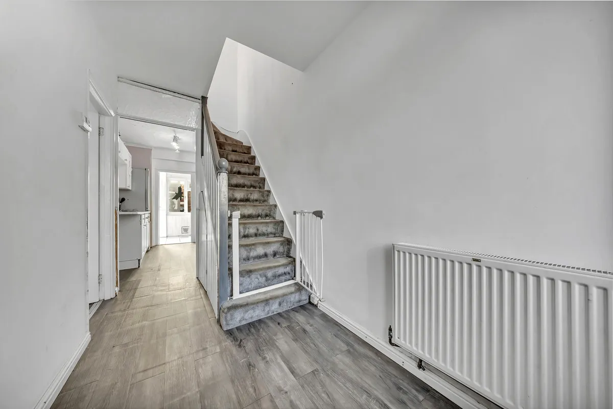 The Drive, Collier Row, Romford, RM5 3TR, photo 6