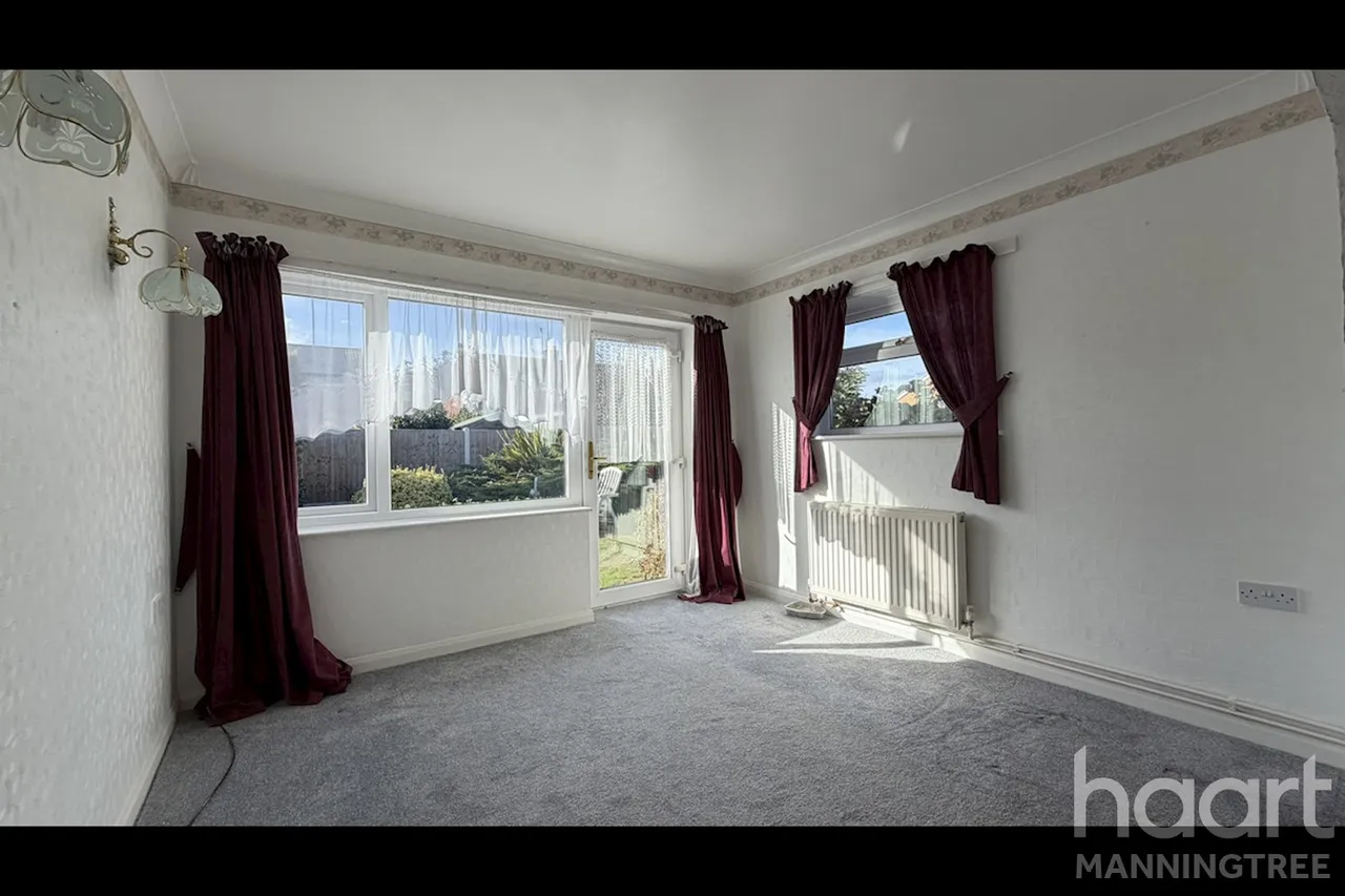 Seaton Close, Lawford, CO11, photo 3
