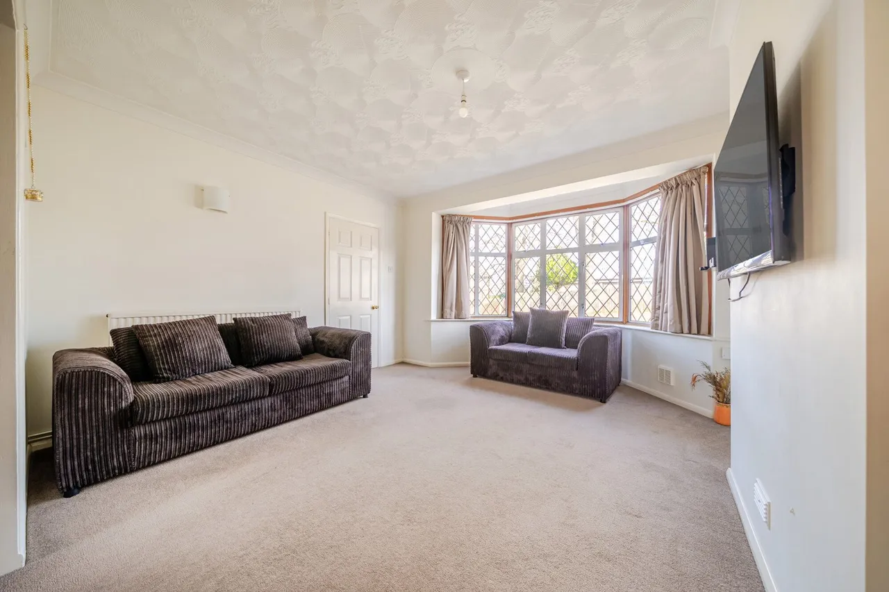 Cathcart Drive, BR6, photo 2