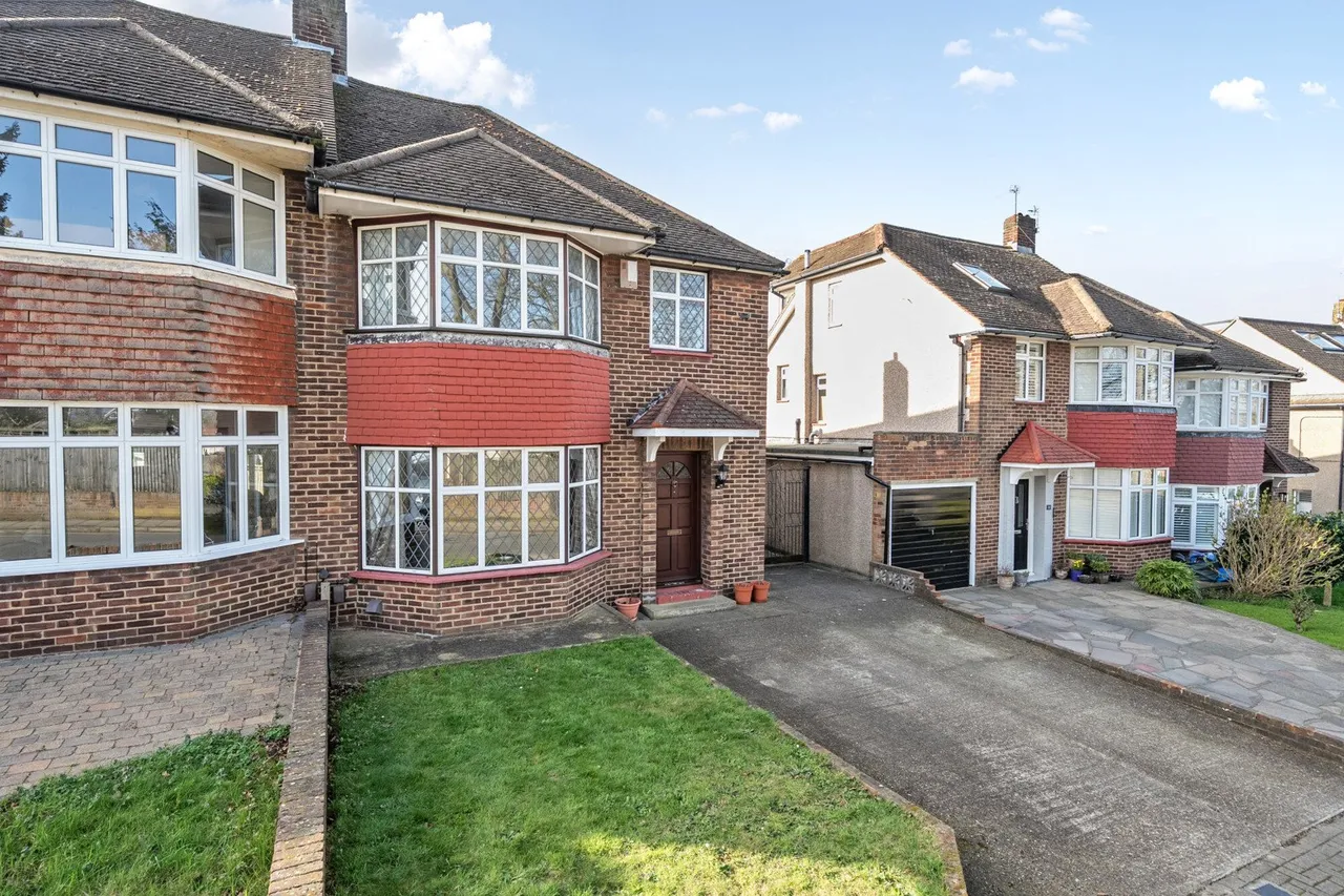 Cathcart Drive, BR6, photo 20