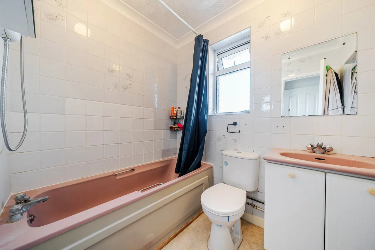 Cathcart Drive, BR6, photo 9