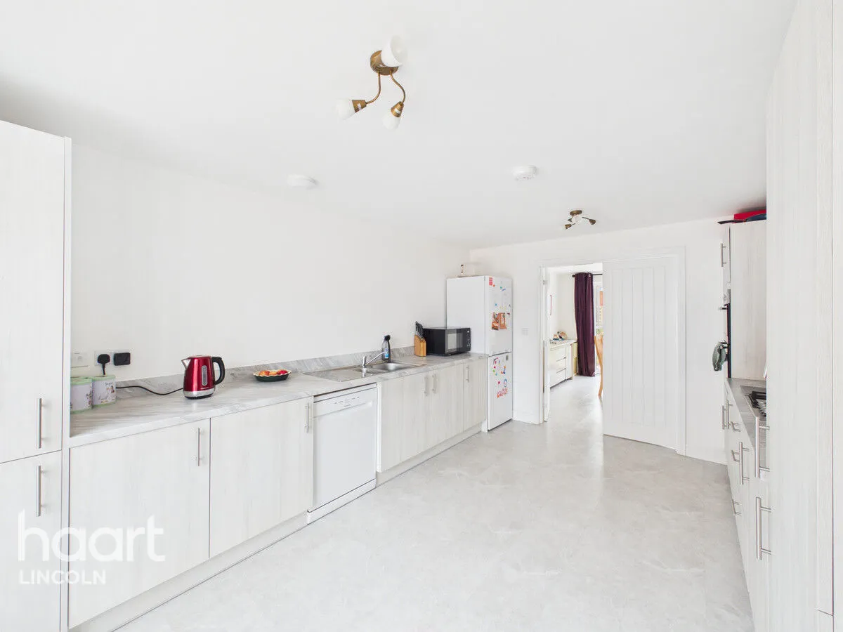 Thewlis Avenue, Sleaford, NG34, photo 5