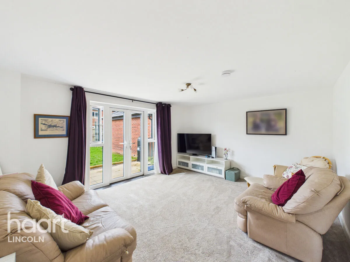 Thewlis Avenue, Sleaford, NG34, photo 3