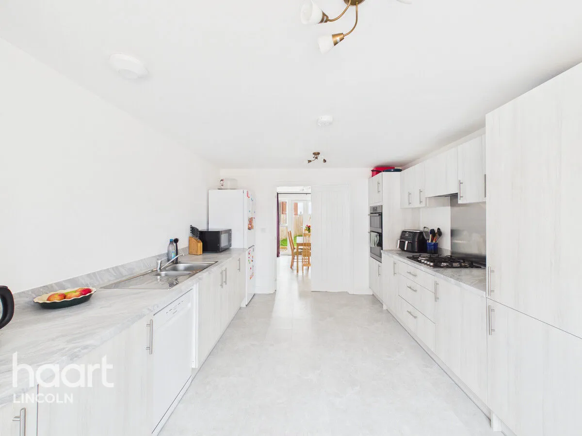 Thewlis Avenue, Sleaford, NG34, photo 6