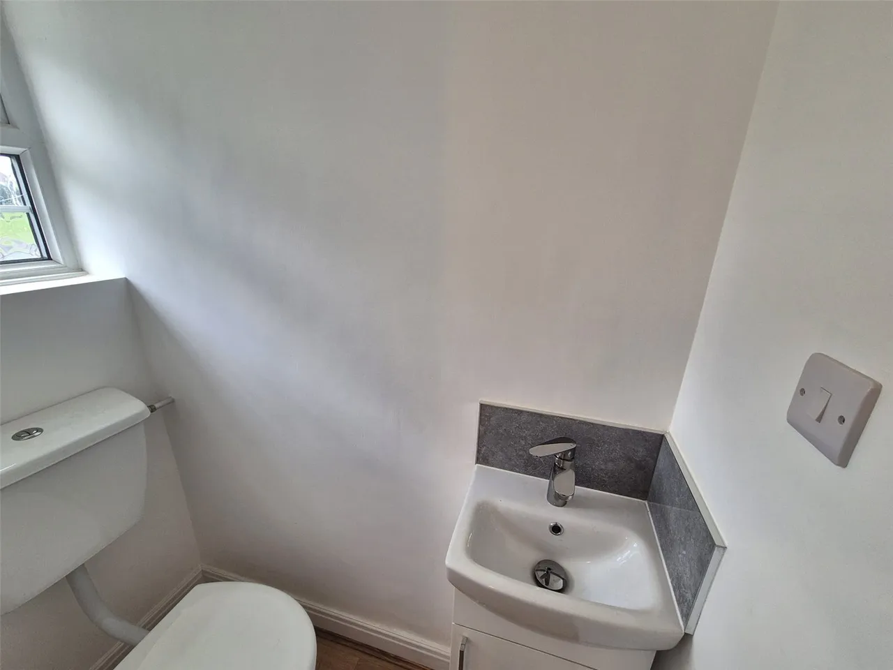 Lon Y Gelli, Wrexham, LL12, photo 19