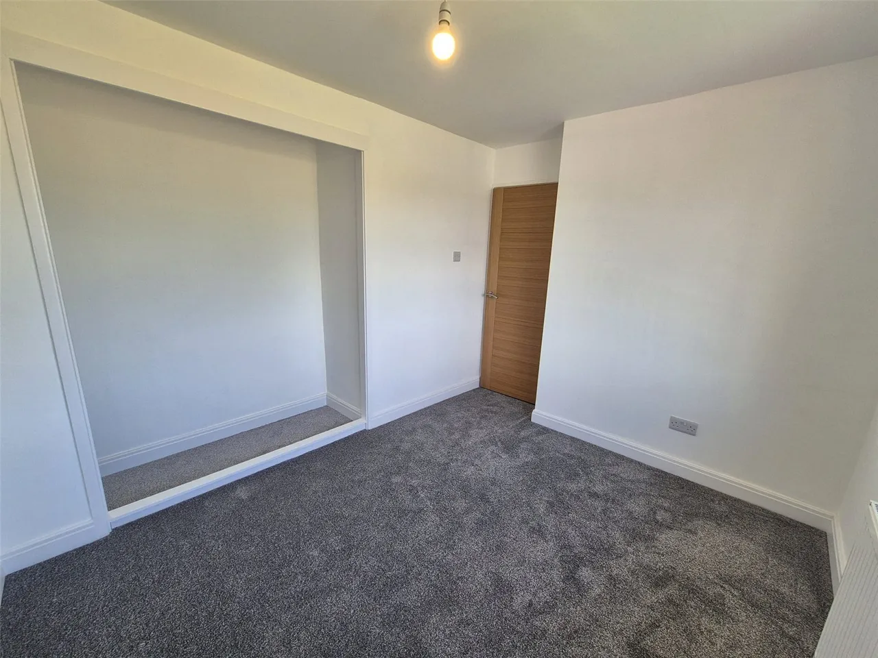 Lon Y Gelli, Wrexham, LL12, photo 13