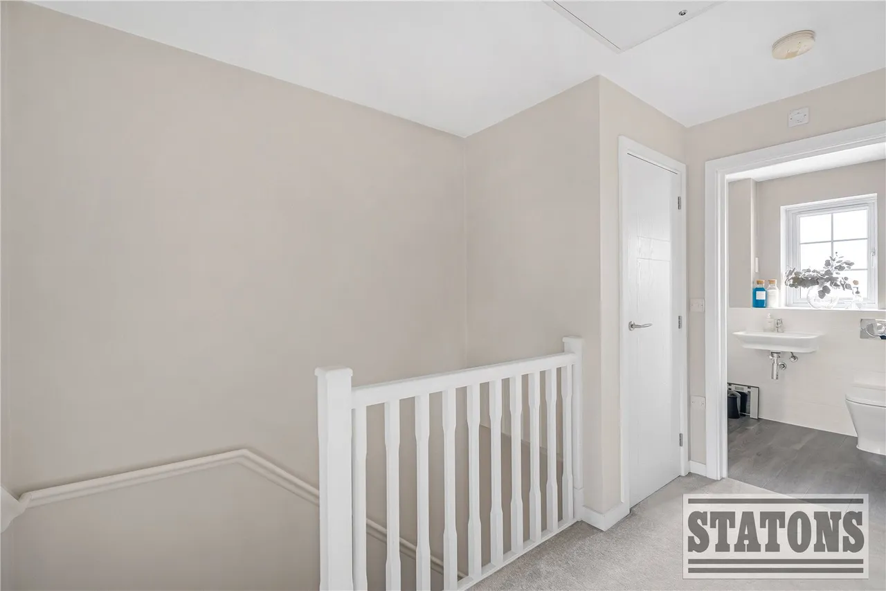 Old Oak Avenue, Goffs Oak, Waltham Cross, EN7 6EW, photo 10