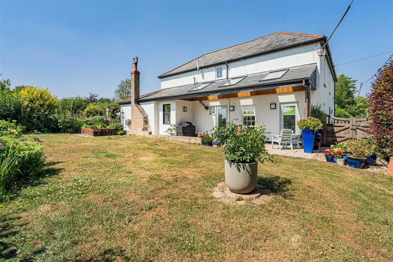 High Street, Longstowe, CB23, photo 28