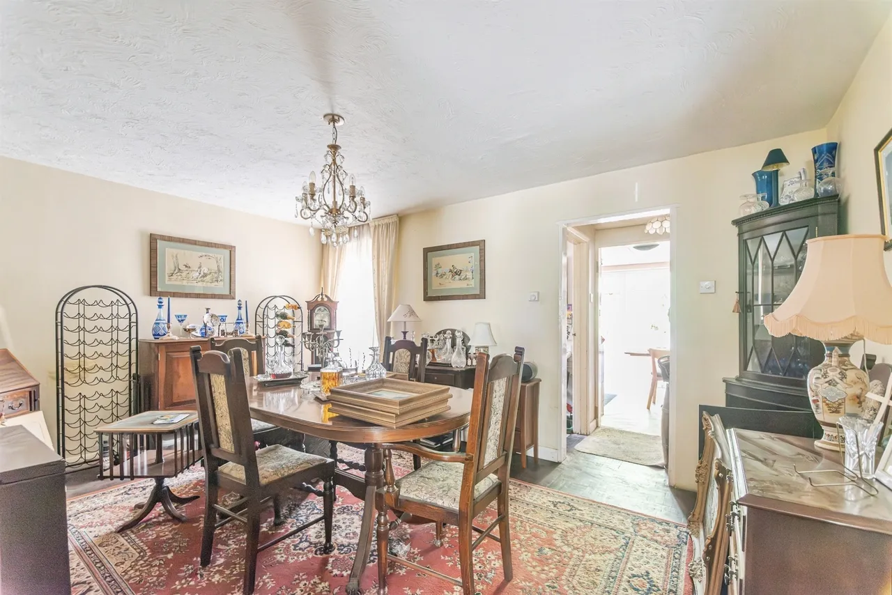 High Street, Shrivenham, SN6, photo 7