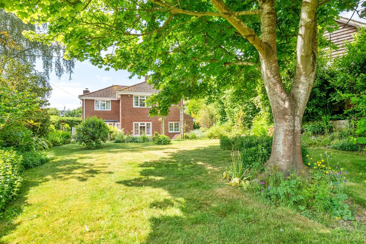 High Street, Great Cheverell, SN10, photo 16