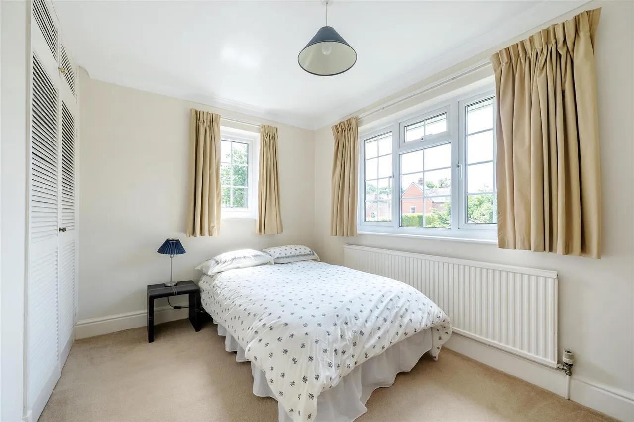 High Street, Great Cheverell, SN10, photo 23