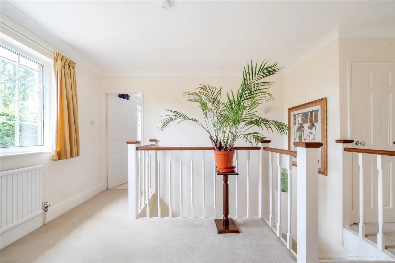 High Street, Great Cheverell, SN10, photo 22
