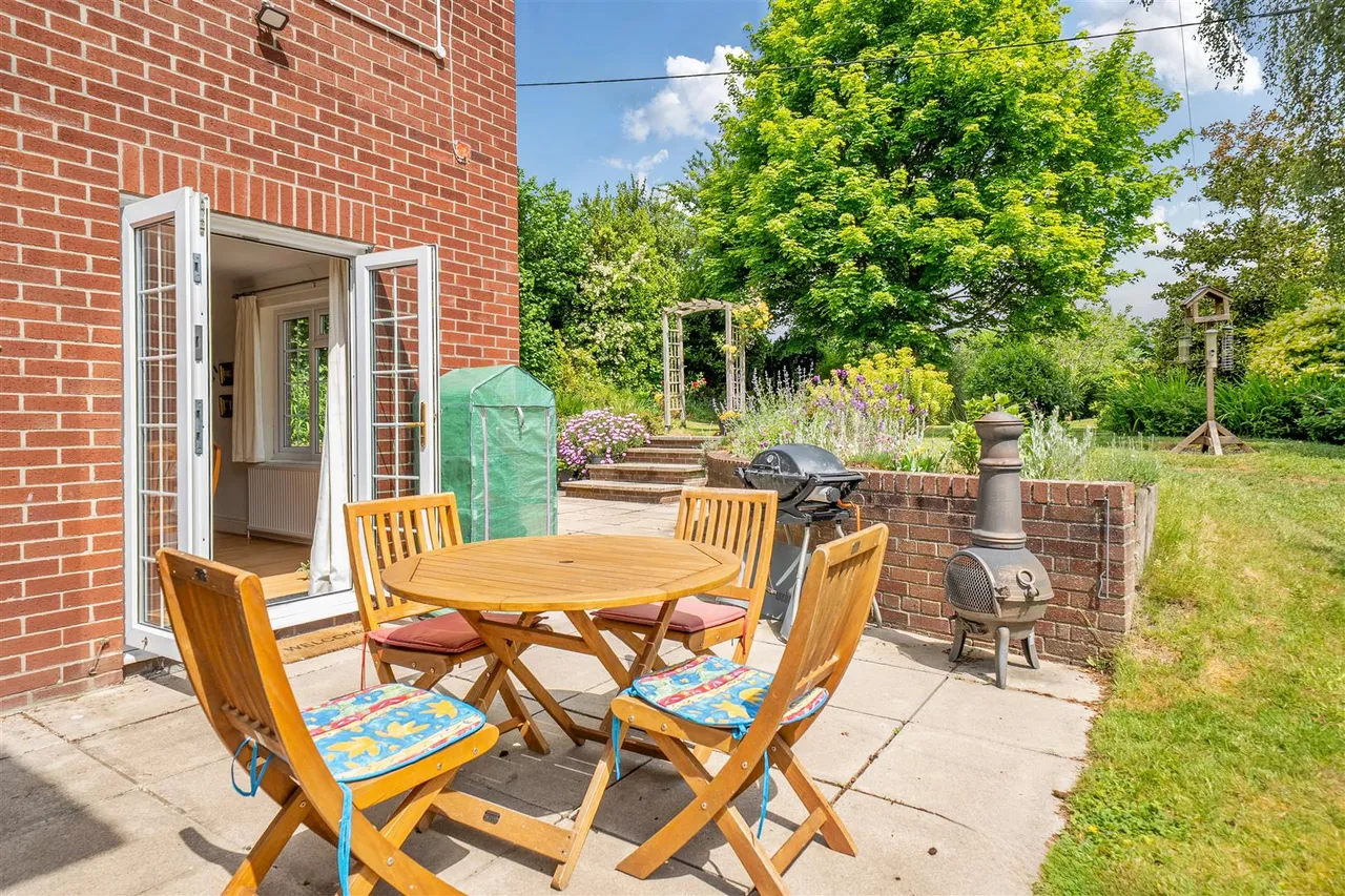 High Street, Great Cheverell, SN10, photo 19