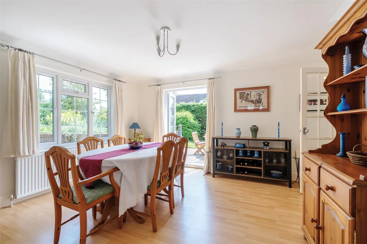 High Street, Great Cheverell, SN10, photo 4