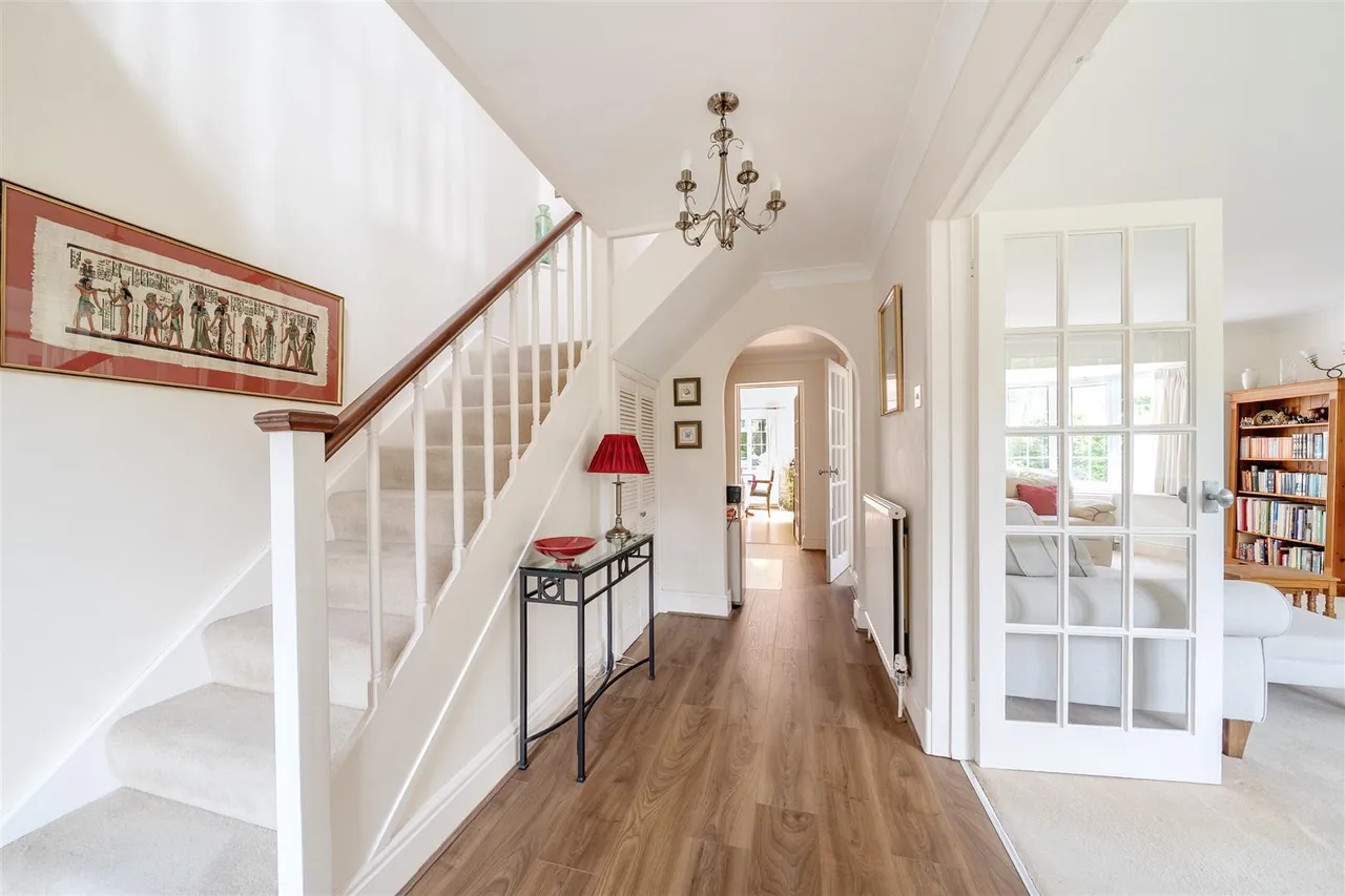High Street, Great Cheverell, SN10, photo 10