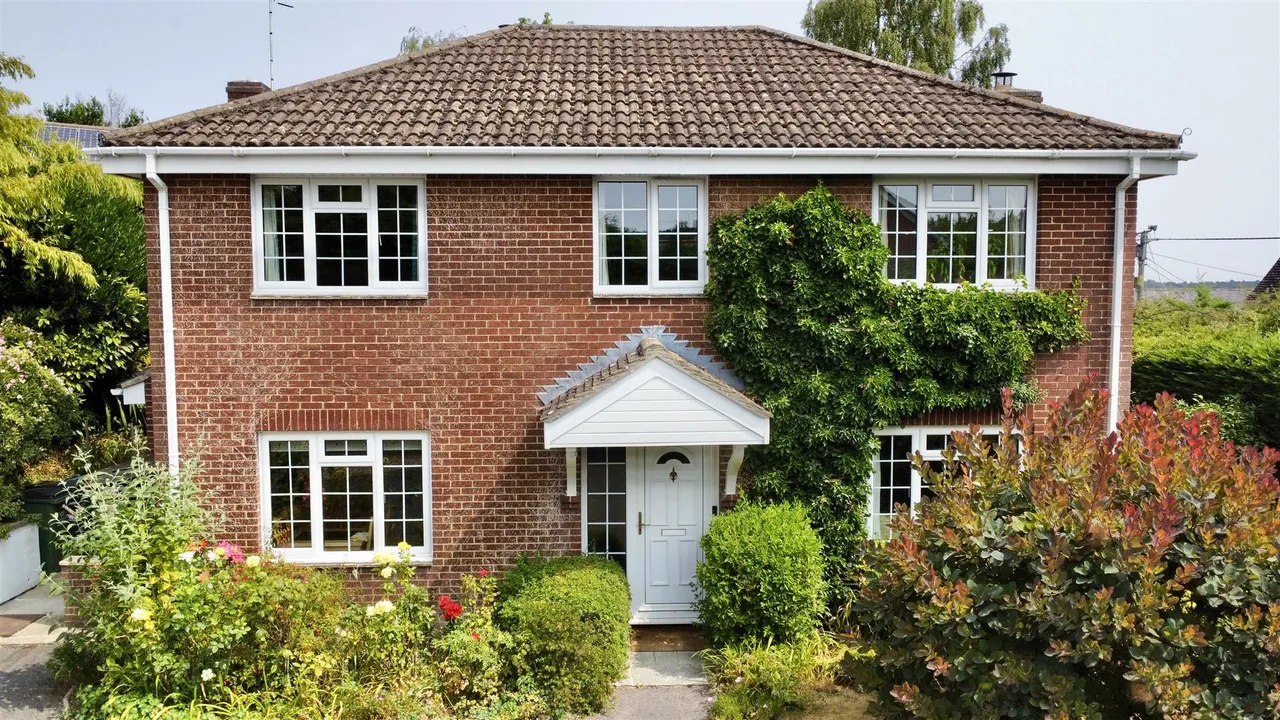 High Street, Great Cheverell, SN10, photo 9