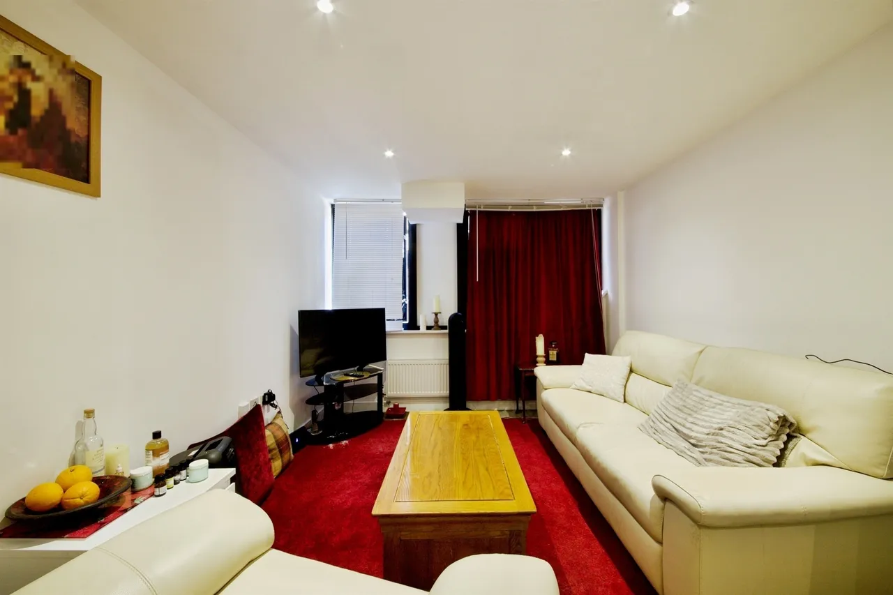 Clarendon Road, Watford, WD17, photo 2