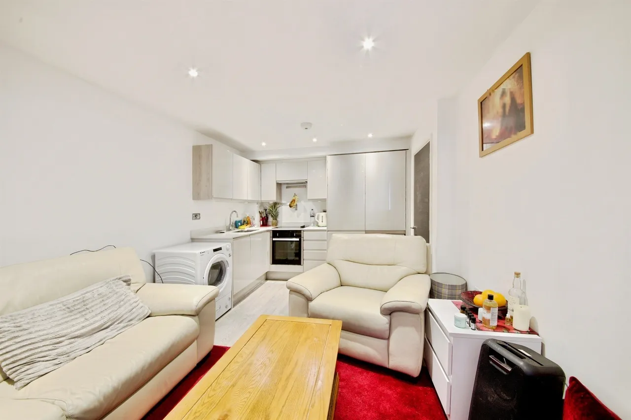 Clarendon Road, Watford, WD17, photo 5