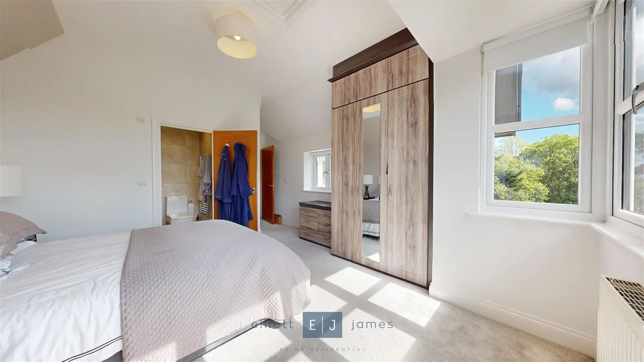 Albion Park Court, Albion Hill, photo 4