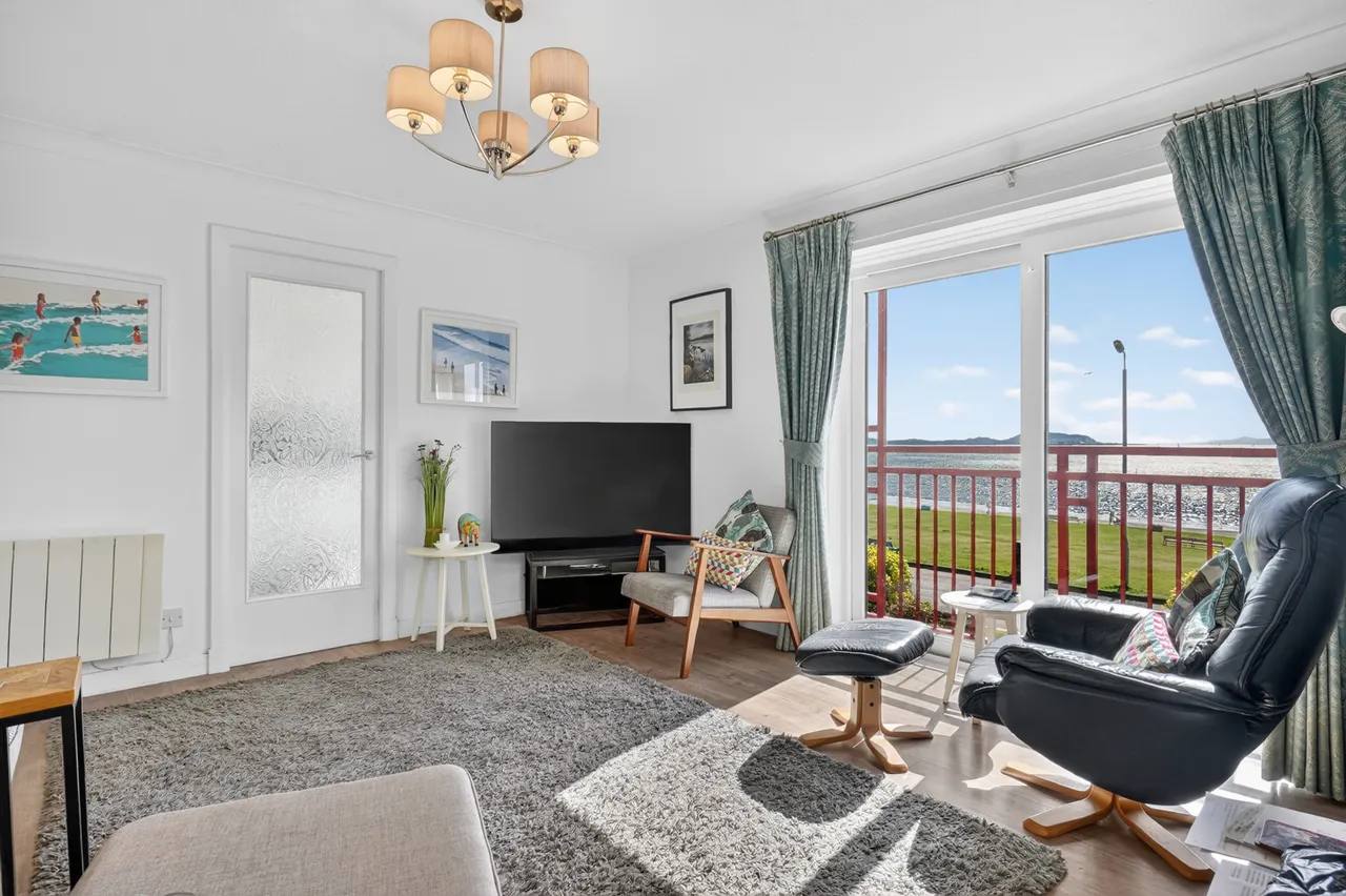 7 Curlinghall, Largs, KA30 8LB, photo 4