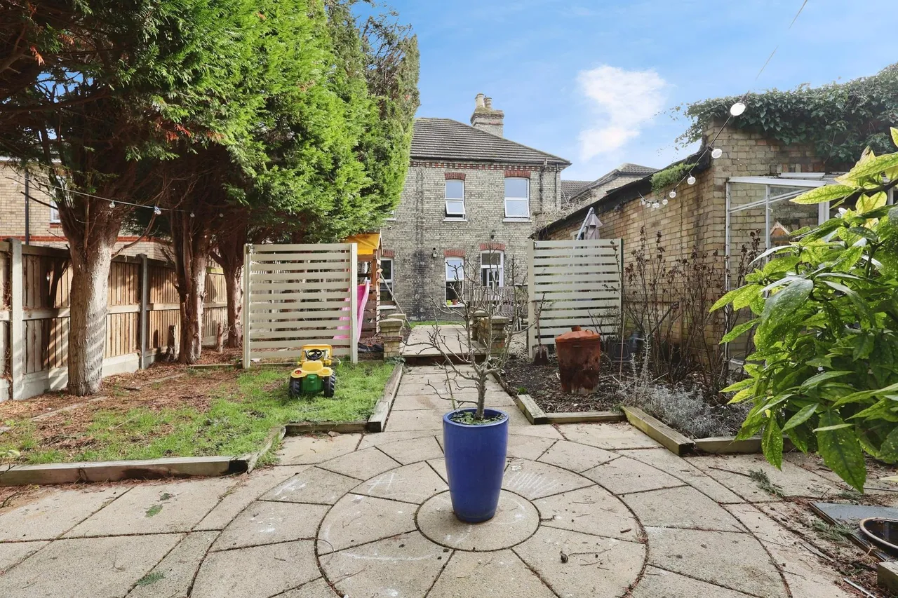 High Street, Arlesey, SG15, photo 36