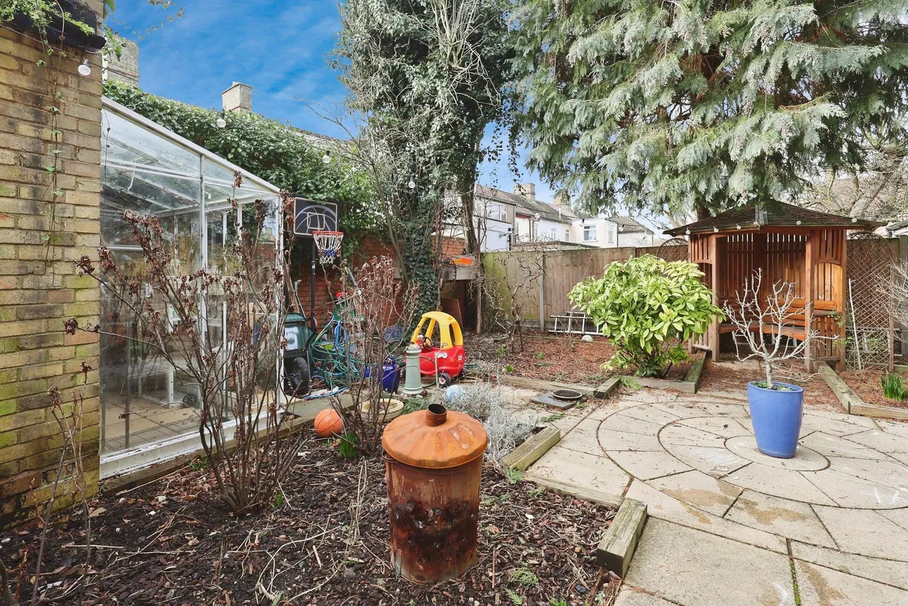 High Street, Arlesey, SG15, photo 40