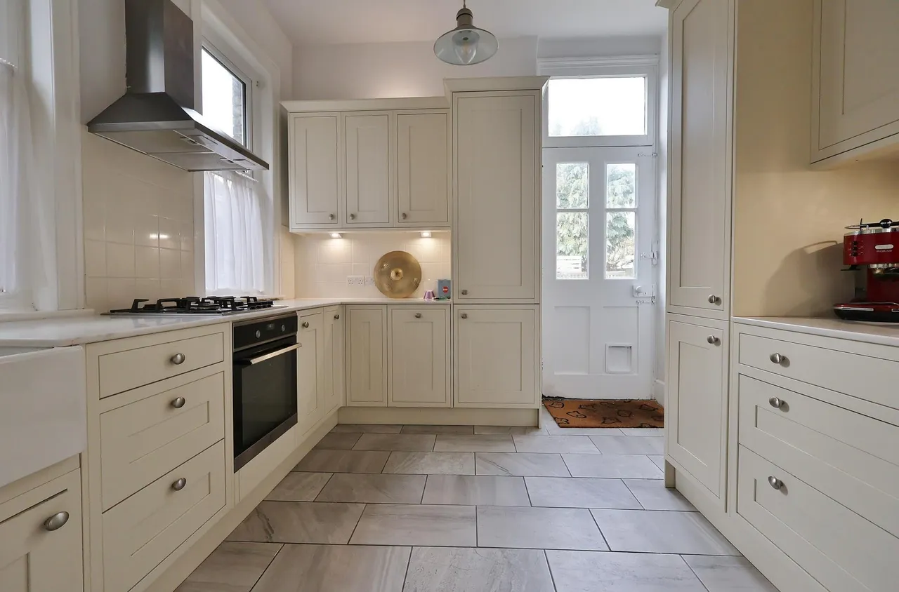 High Street, Arlesey, SG15, photo 8