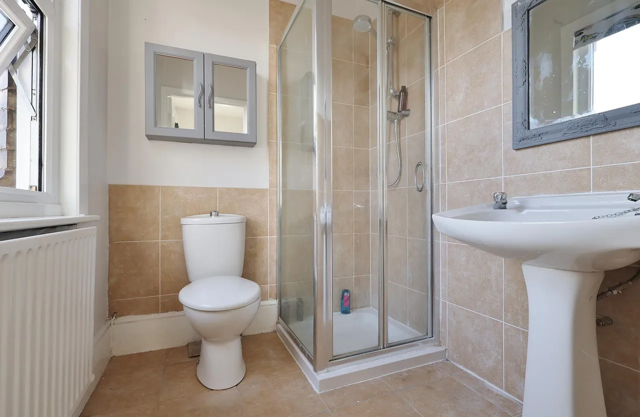 High Street, Arlesey, SG15, photo 26