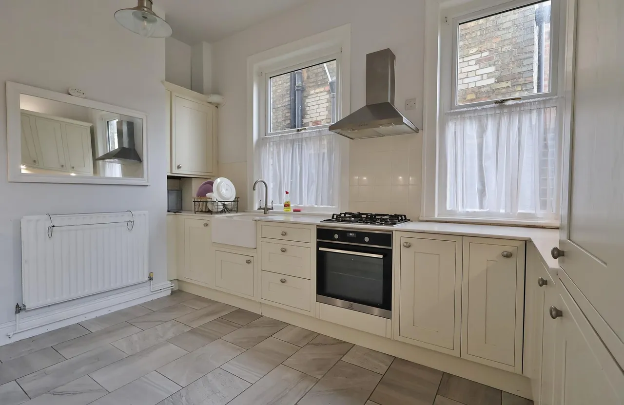 High Street, Arlesey, SG15, photo 2