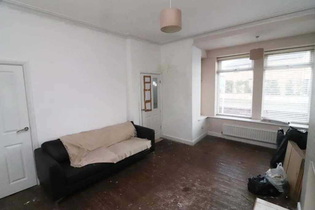 Holcombe Road, Greenmount, BL8, photo 6