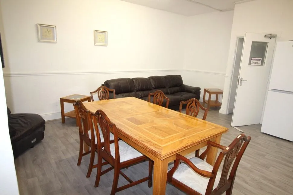 High Street, Bromsgrove, B61, photo 4