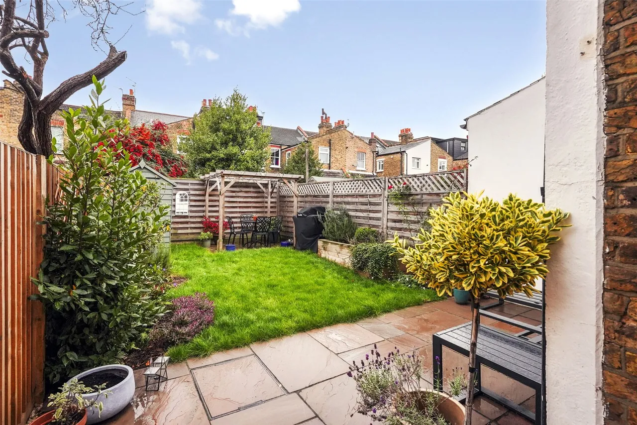Third Cross Road, Twickenham, TW2 5EA, photo 4
